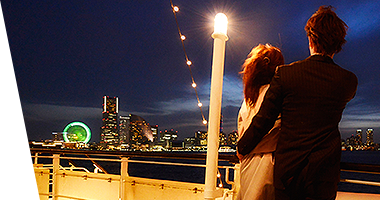 美しい夜景ときらめきだすお二人の未来